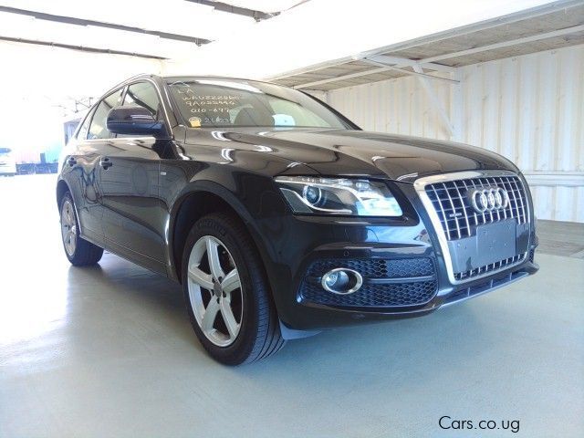 Audi Q5 in Uganda