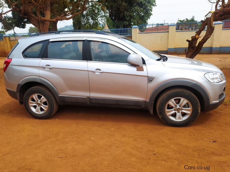 Chevrolet Captiva sport LT in Uganda