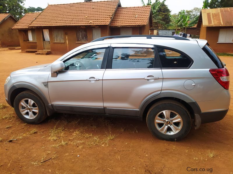 Chevrolet Captiva sport LT in Uganda