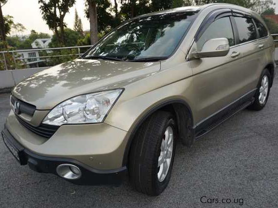 Honda CR-V in Uganda