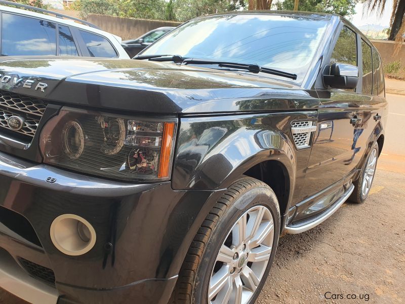 Land Rover Range Rover in Uganda