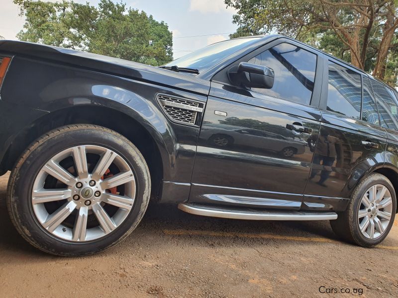 Land Rover Range Rover in Uganda