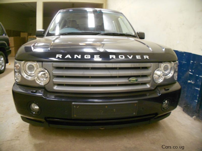 Land Rover range rover in Uganda