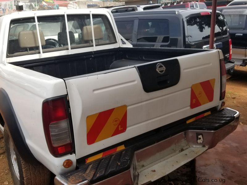 Nissan Nissan hardbody in Uganda