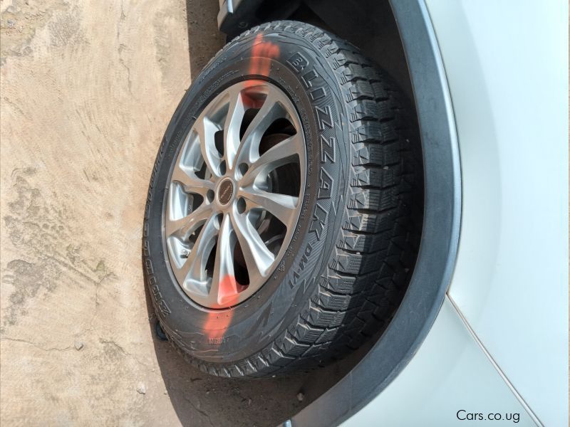 Nissan X-Trail in Uganda