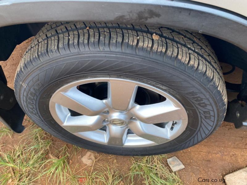 Nissan X-trail in Uganda