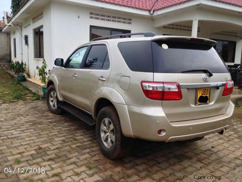 Toyota Fortuner 2008 in Uganda