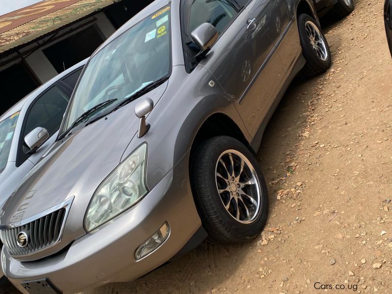 Toyota HARRIER in Uganda