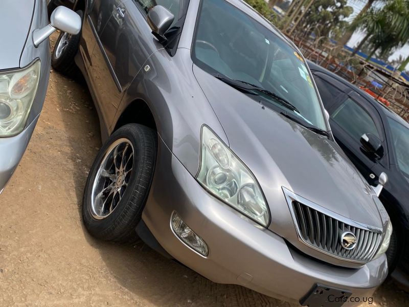 Toyota HARRIER in Uganda