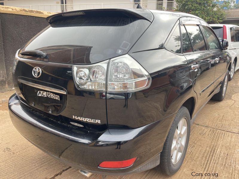 Toyota Harrier in Uganda