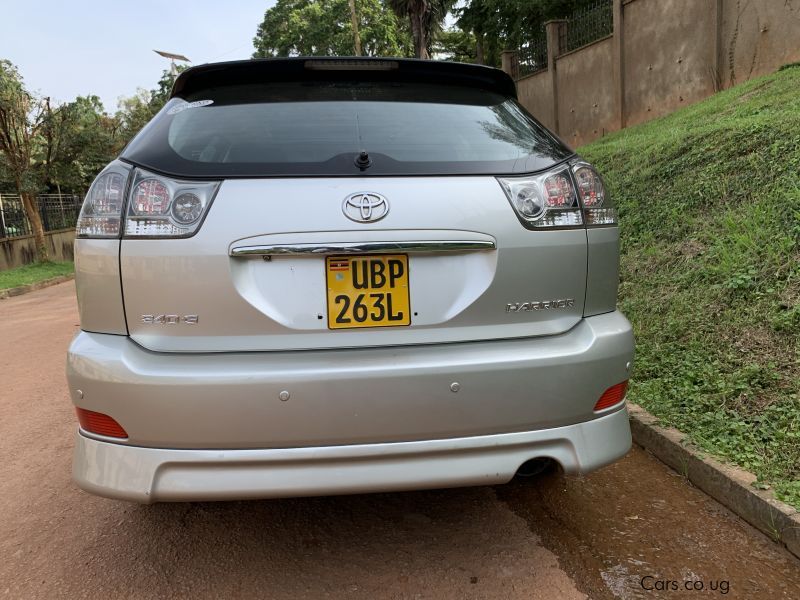 Toyota Harrier in Uganda