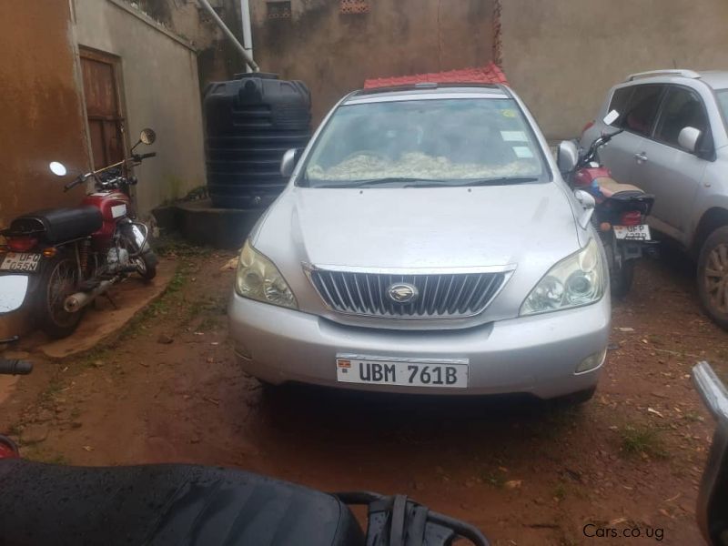 Toyota Harrier in Uganda