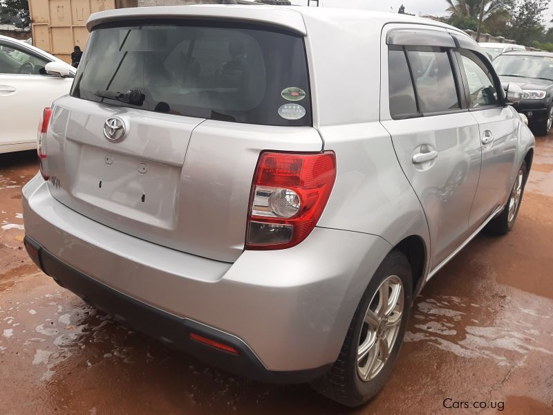 Toyota Ist in Uganda