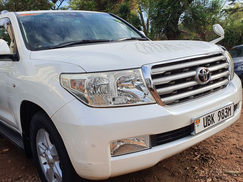 Toyota Land Cruirser in Uganda