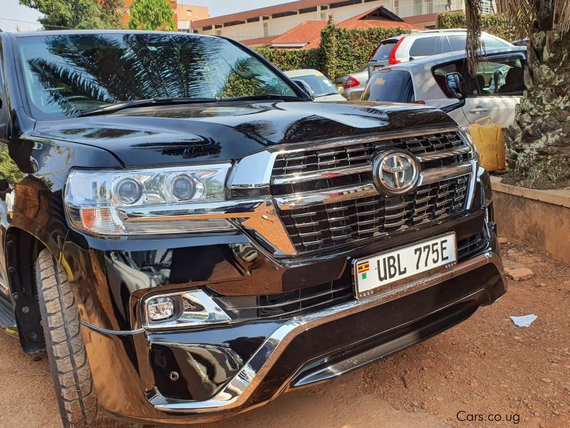 Toyota Landcruiser in Uganda