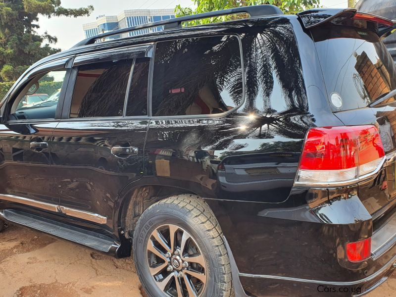 Toyota Landcruiser in Uganda