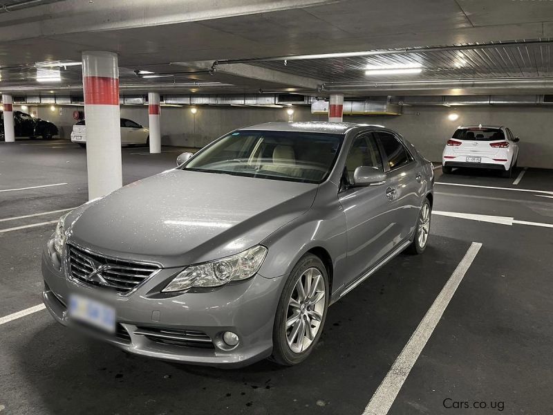 Toyota Mark X in Uganda