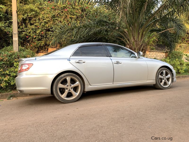 Toyota Mark X in Uganda