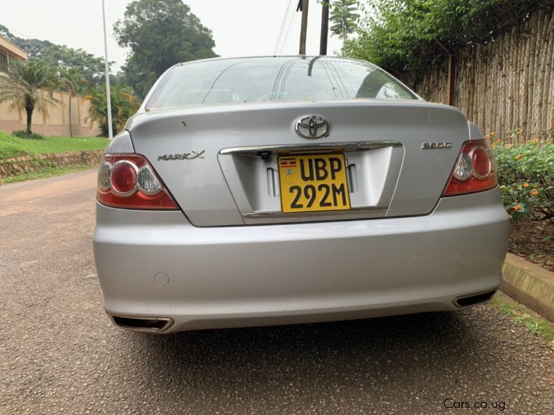 Toyota Mark X in Uganda