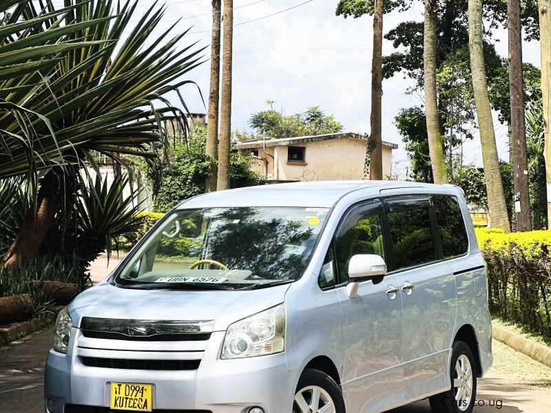 Toyota Noah  in Uganda