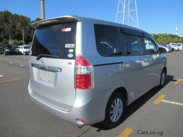 Toyota Noah in Uganda