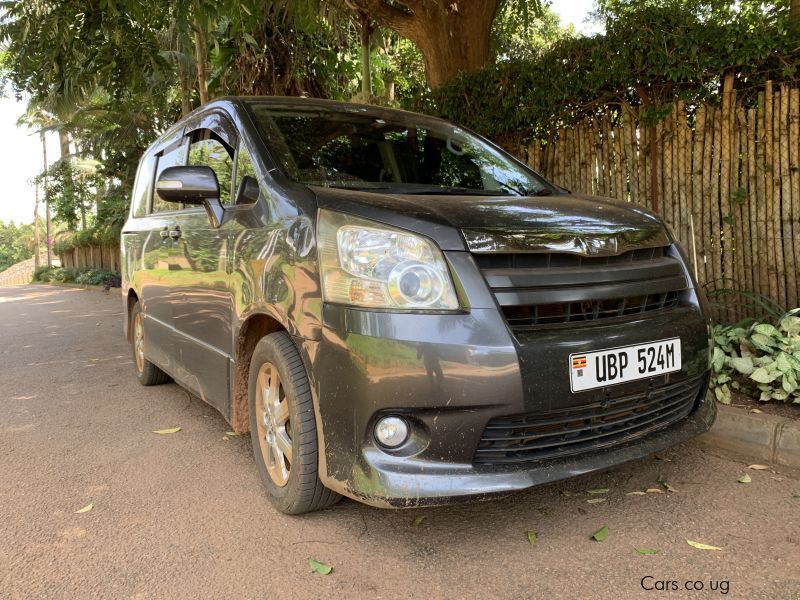 Toyota Noah in Uganda