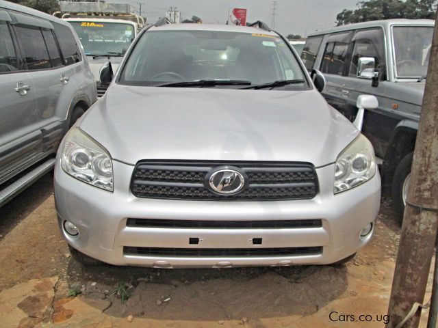 Toyota Rav 4 in Uganda