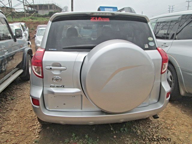 Toyota Rav 4 in Uganda