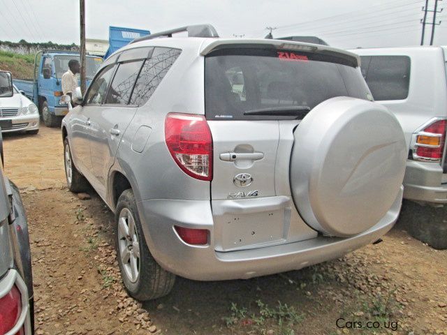 Toyota Rav 4 in Uganda