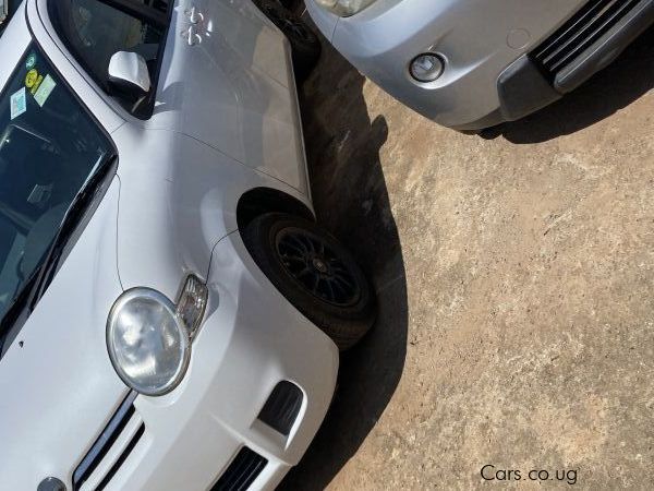 Toyota SIENTA in Uganda