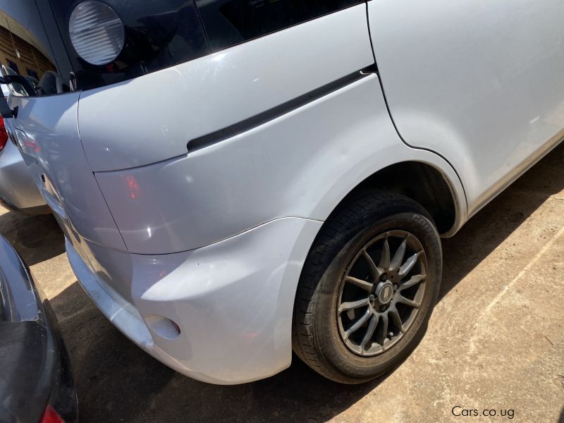 Toyota SIENTA in Uganda