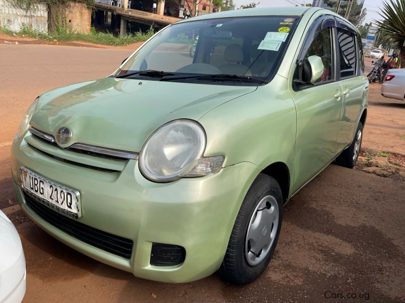 Toyota Sienta in Uganda