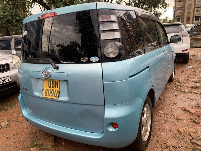 Toyota Sienta in Uganda