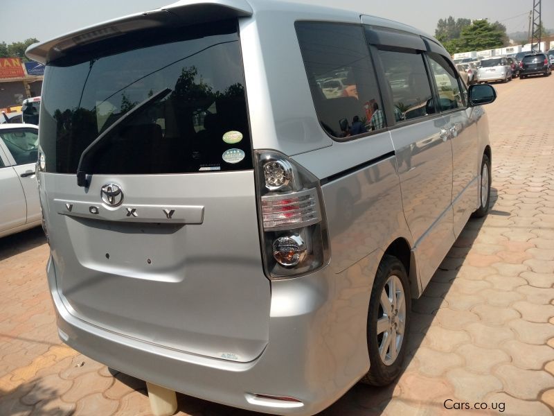Toyota VOXY in Uganda