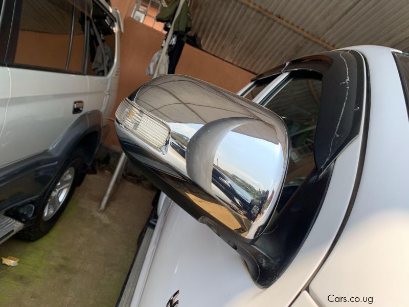 Toyota hilux  in Uganda