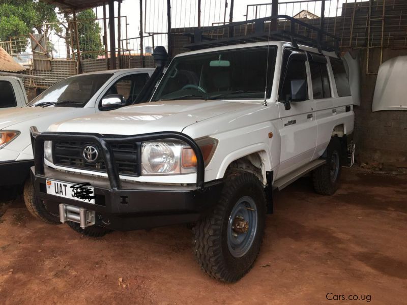 Toyota landcruiser in Uganda