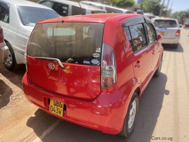 Toyota passo in Uganda