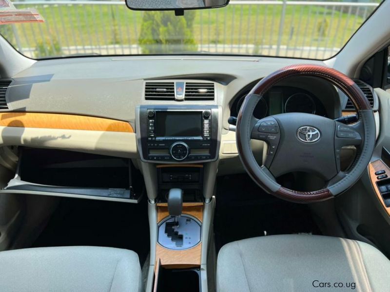 Toyota premio in Uganda