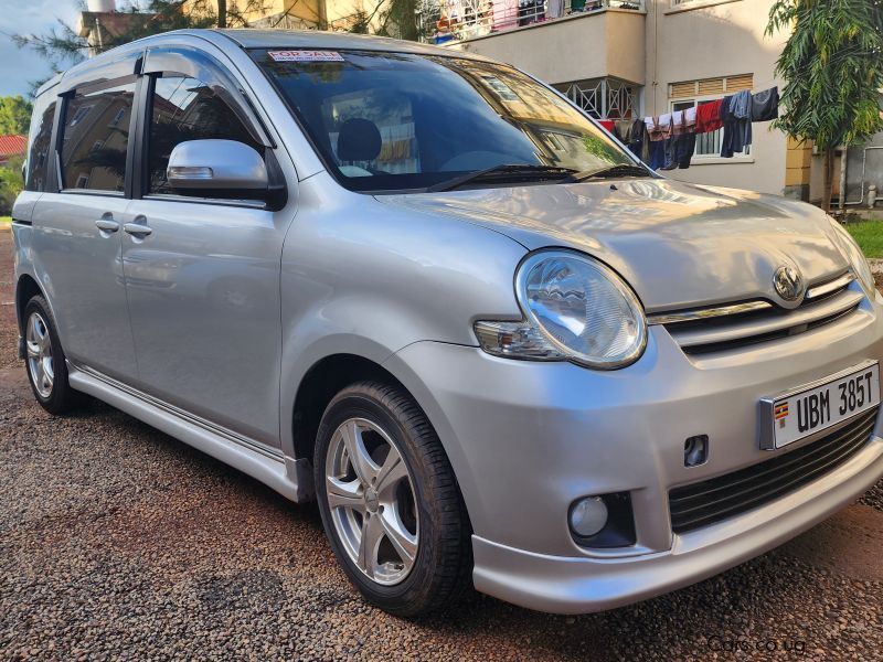 Toyota sienta in Uganda