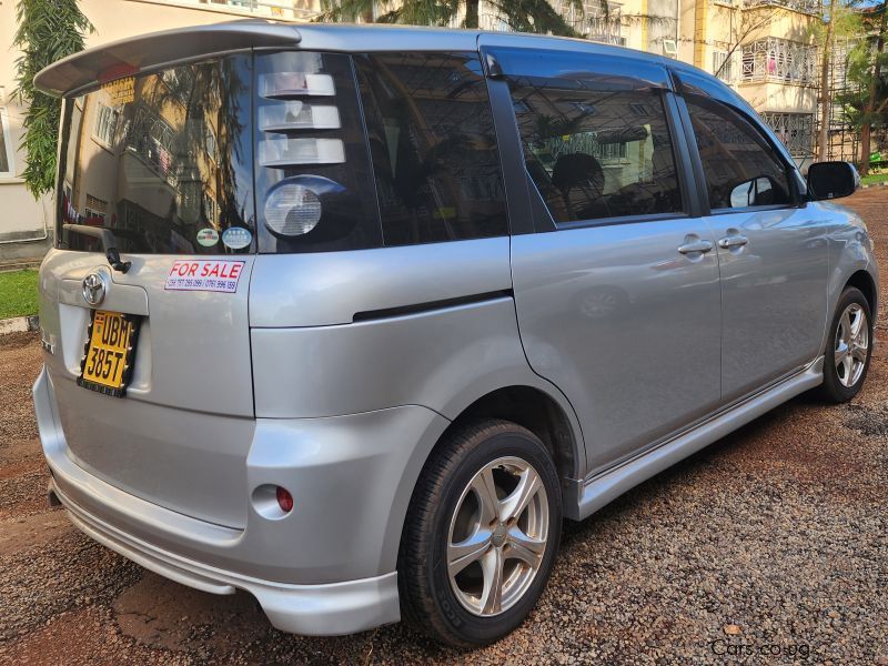 Toyota sienta in Uganda