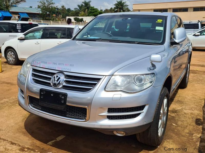 Volkswagen TOUREDGE in Uganda