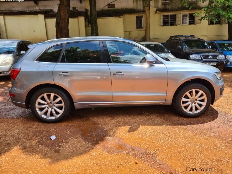 Audi Q5 in Uganda