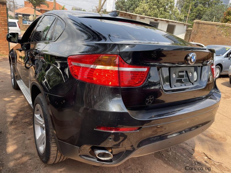 BMW bmw x6 in Uganda