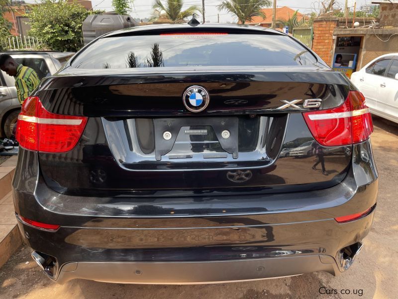 BMW bmw x6 in Uganda