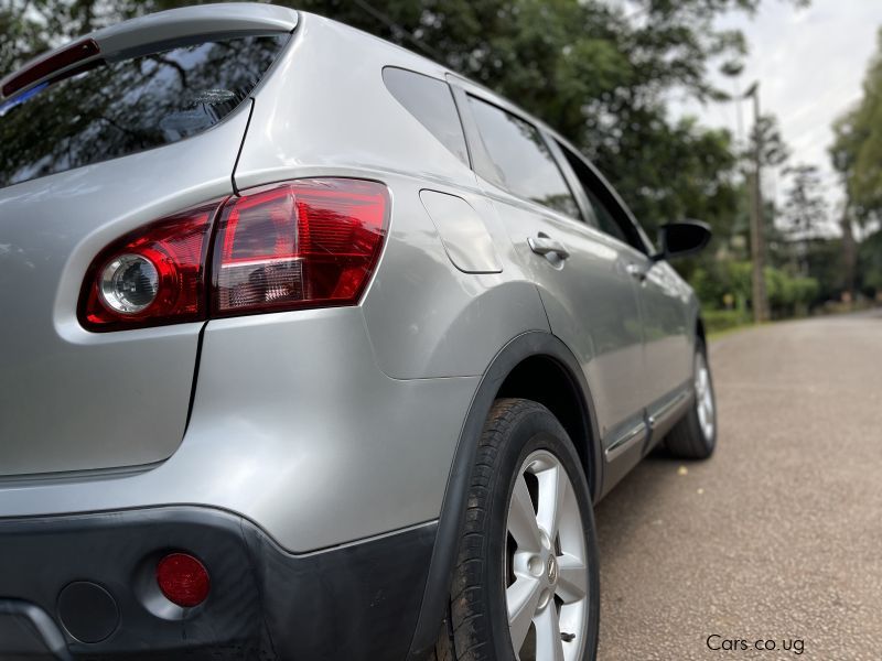 Nissan Dualis in Uganda