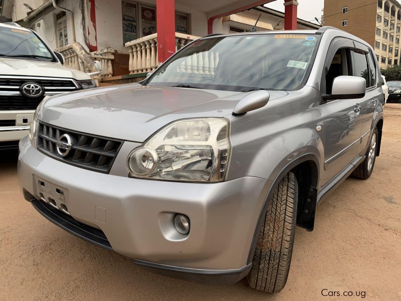 Nissan x-trail in Uganda