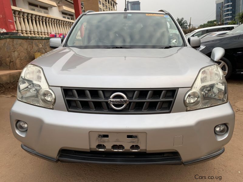 Nissan x-trail in Uganda