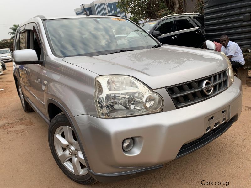 Nissan x-trail in Uganda