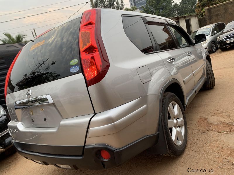 Nissan x-trail in Uganda