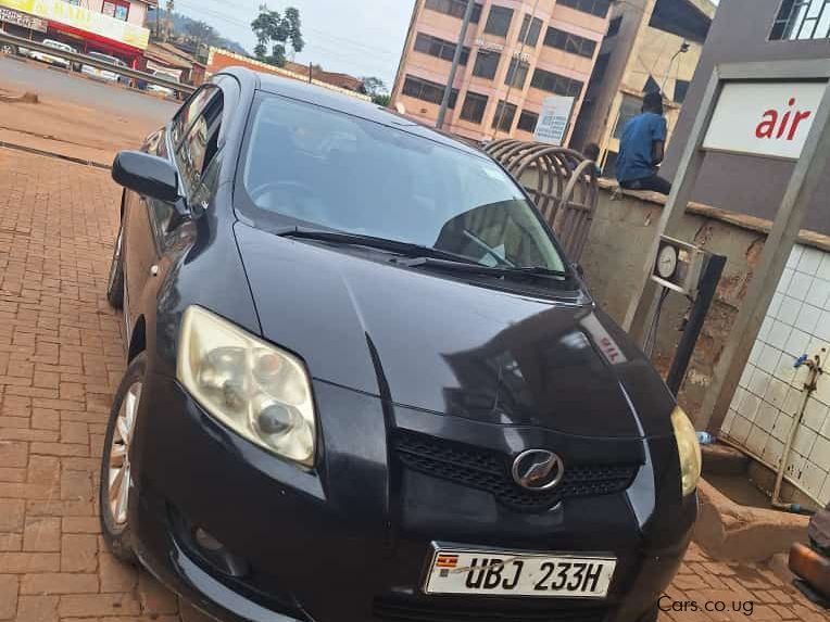 Toyota AURIS in Uganda